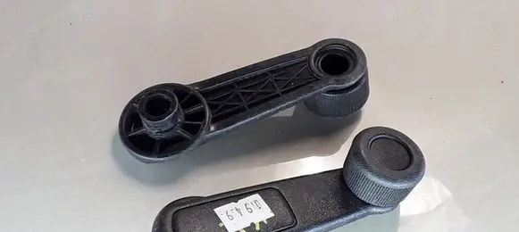 Mitsubishi Carisma Rear door window winding handle 