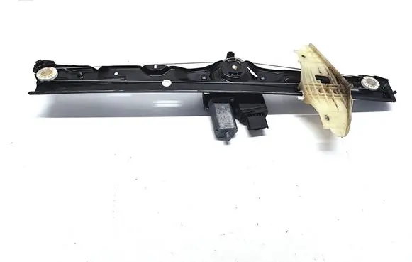 Front window lifting mechanism without motor