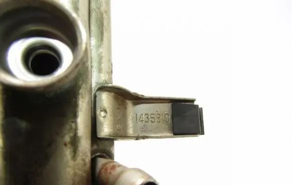 BMW 3 E46 Fuel main line pipe 1435910