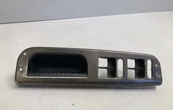 Volkswagen PASSAT B5 Front door window switch trim 3B1867171C