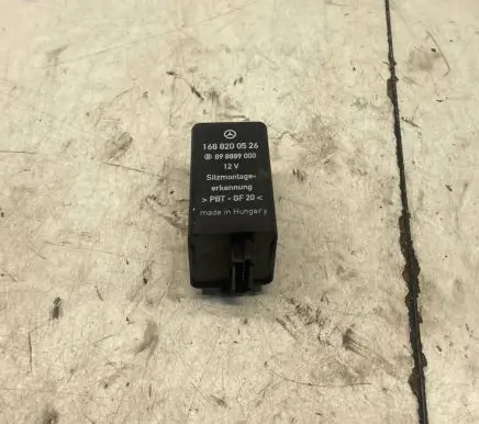 Mercedes-Benz C W203 Other relay 1688200526 898889000