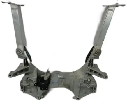 Jeep Cherokee Engine mounting bracket 04877643AD