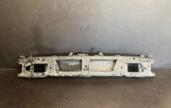 Volkswagen Golf III Front bumper cross member