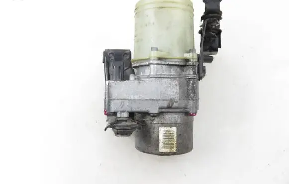 Volkswagen Polo IV 9N3 Power steering pump 6Q0423155AM