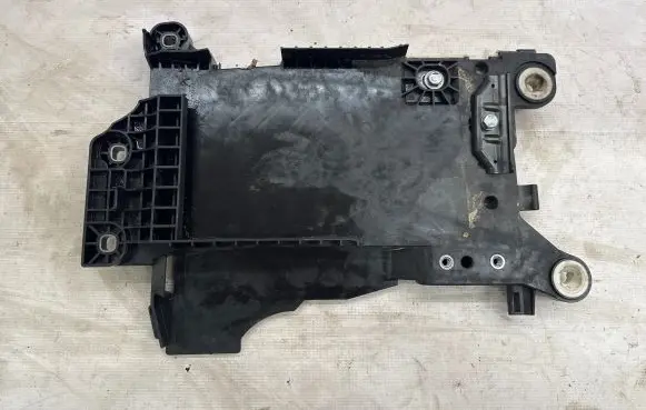BMW X2 F39 Battery tray 9387574 61219387574 170223