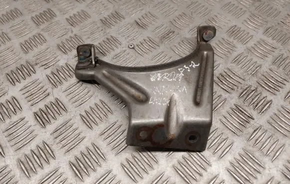 Muffler mount bracket/holder
