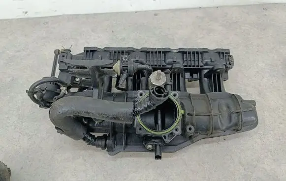 Audi A4 S4 B8 8K Intake manifold 