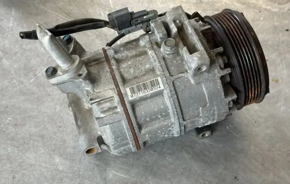 Nissan Qashqai Air conditioning (A/C) compressor (pump) 926001GZ0A