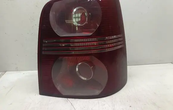 Volkswagen Touran I Rear/tail lights 1T0945011J 062350 1T0945112G