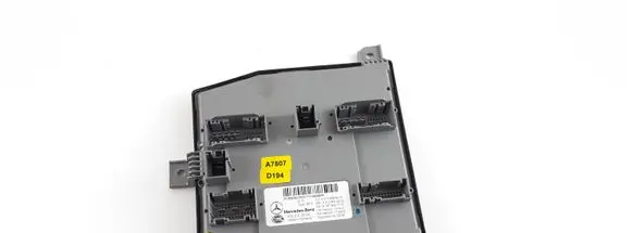Mercedes-Benz E W213 SAM control unit A2139009219 A2139014203 A1679021701