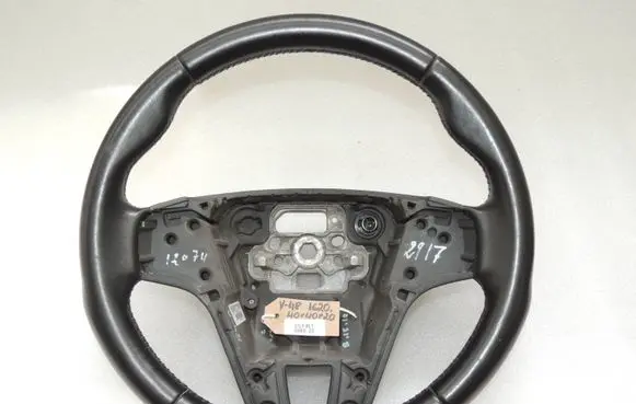 Volvo V60 Steering wheel 31250592 31250591