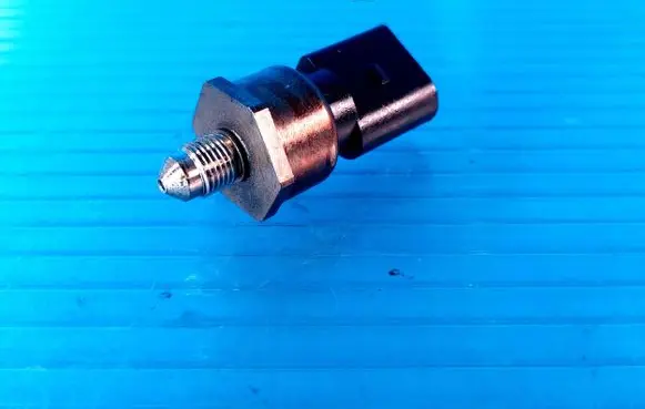 Audi A6 Allroad C7 Fuel pressure sensor 059906054C 81HCP0102