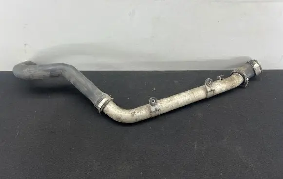 Audi Q7 4L Intercooler hose/pipe 7L6145795H