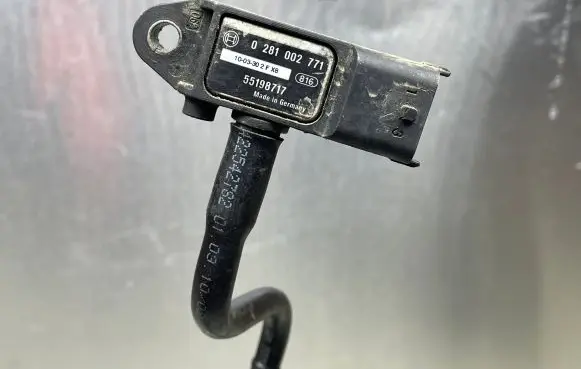 Opel Astra H Exhaust gas pressure sensor 55198717 0281002771