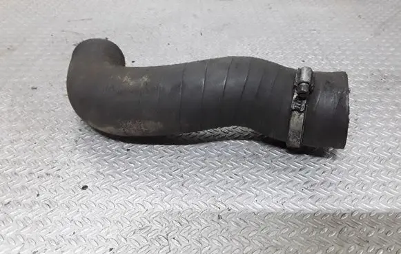 Volkswagen Golf III Turbo air intake inlet pipe/hose