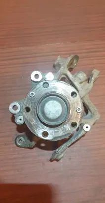 Citroen C5 Rear wheel hub