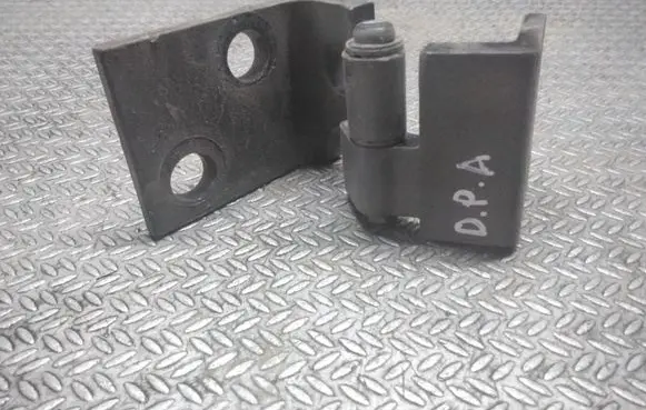 BMW X5 E53 Front door lower hinge 