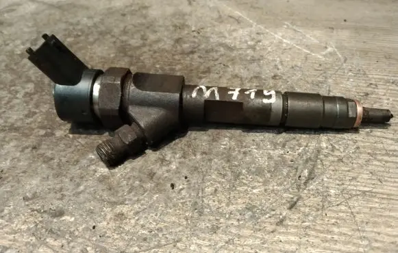 Renault Laguna II Fuel injector 8200100272 0445110110B 3311564848719