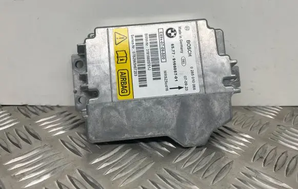 BMW 1 E81 E87 Airbag control unit/module 9166057 65779166057