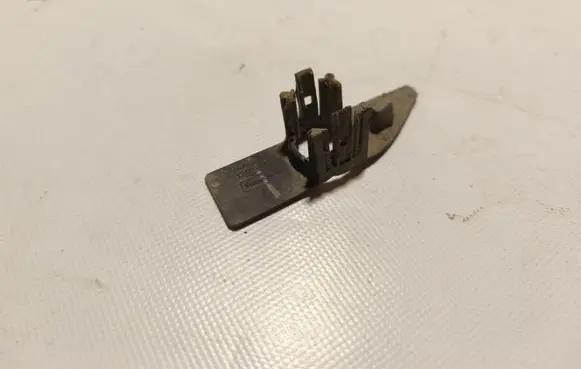 Opel Grandland X Rear parking sensor holder (PDC) 1800480X