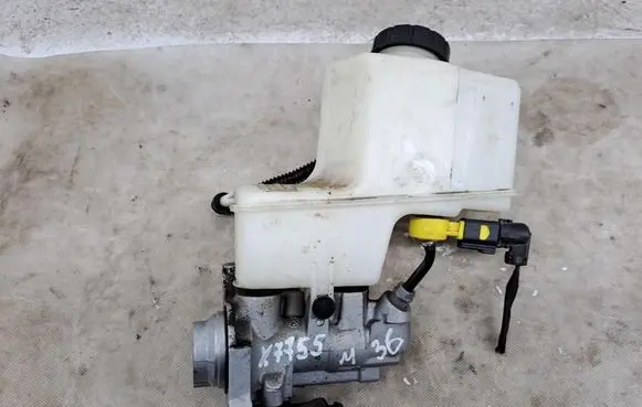 Seat Ibiza V (KJ) Master brake cylinder 1K0945459C