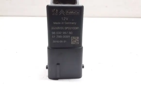 Peugeot 508 Glow plug pre-heat relay 9803299780 GPCU1CEM1