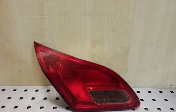 Opel Astra J Tailgate rear/tail lights