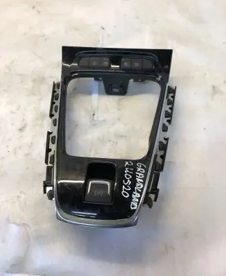 Opel Grandland X Gear shifter surround trim plastic YP00055677