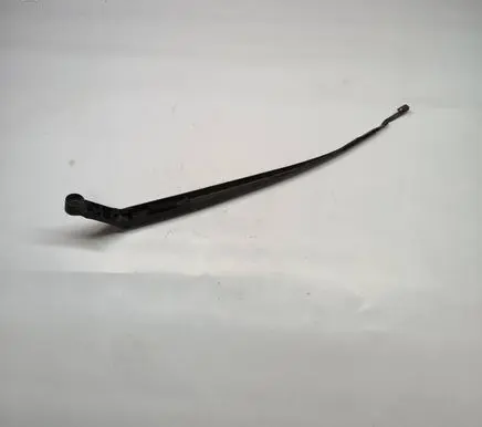 Toyota Auris 150 Front wiper blade arm 3151820