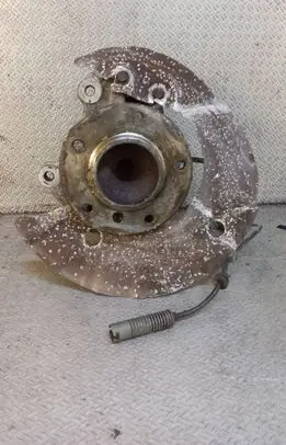 BMW 1 E81 E87 Front wheel hub spindle knuckle