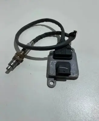 Mercedes-Benz GLS X166 Lambda probe sensor A0009050108