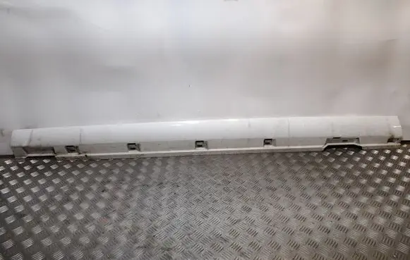 Volkswagen PASSAT CC Sill 3C8853855F
