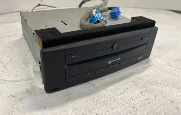 CD/DVD changer