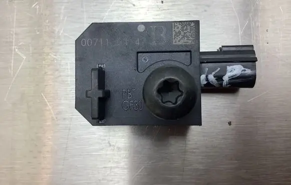 Opel Astra J Airbag deployment crash/impact sensor 13502577 145DBD42