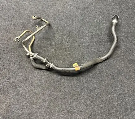 Coolant pipe/hose
