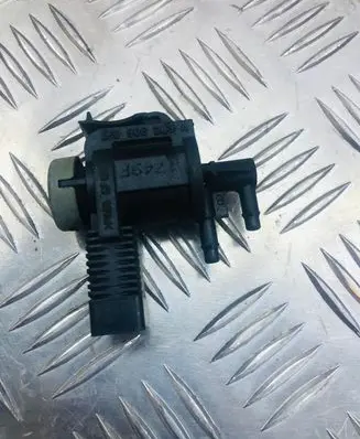 Volkswagen Eos Turbo solenoid valve 1K0906203A