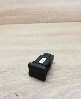 Skoda Fabia Mk1 (6Y) Windscreen/window heater switch 6y0959621