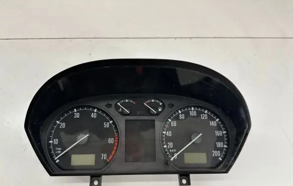 Skoda Fabia Mk1 (6Y) Speedometer (instrument cluster) 6Y0920860M 110080252001