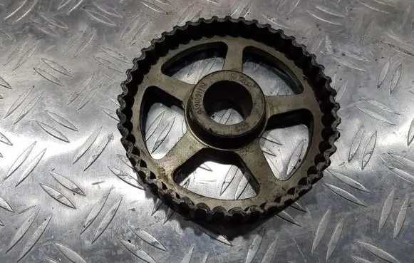 Volkswagen Golf IV Camshaft pulley/ VANOS 038109111a
