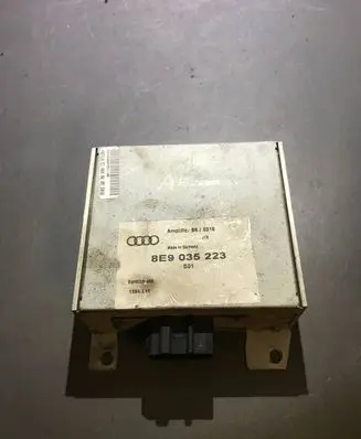 Audi A4 S4 B5 8D Sound amplifier 8E9035223 B66316 1380214