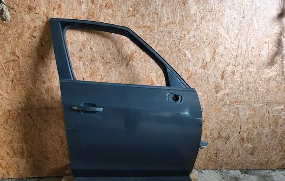 Opel Zafira C Front door