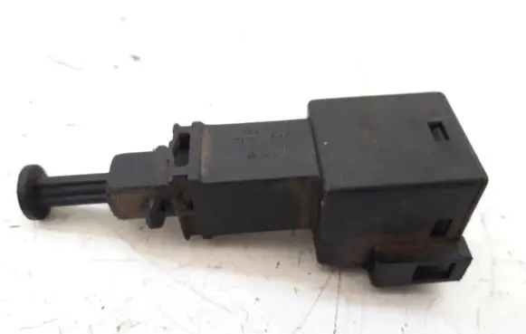 Opel Signum Brake pedal sensor switch