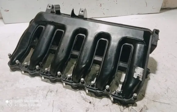 BMW 7 E65 E66 Intake manifold 7790701 7790700