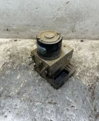 Hyundai Santa Fe ABS Pump 5890026150 BH60101110