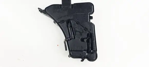 BMW 7 G11 G12 Windshield washer fluid reservoir/tank 735729099 7357290