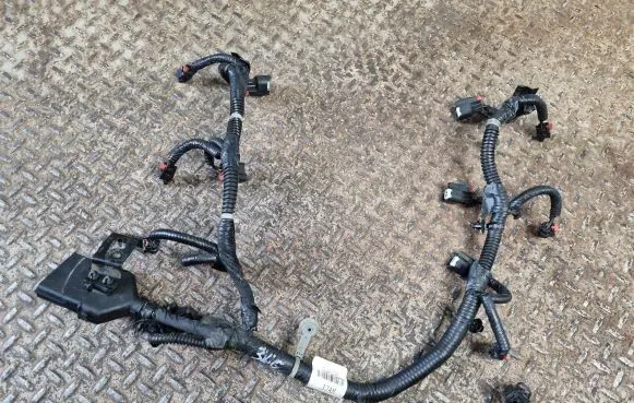 Dodge Challenger Engine installation wiring loom 05148037AM