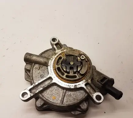 Audi A8 S8 D4 4H Vacuum pump 07L145100F