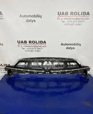 Front bumper upper radiator grill