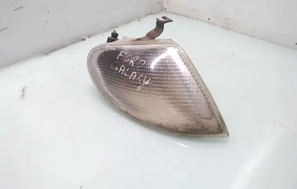 Ford Galaxy Front indicator light