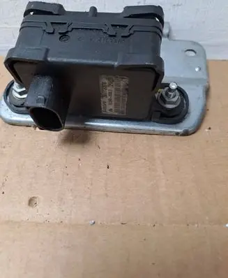 Volvo V70 ESP acceleration yaw rate sensor 10170103773 06W470 DN76L26A7V